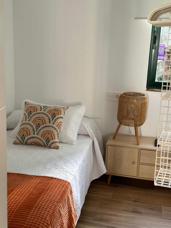 Apartamentos Urbanin II Plaza De San Pedro กูดีเยโร ภายนอก รูปภาพ